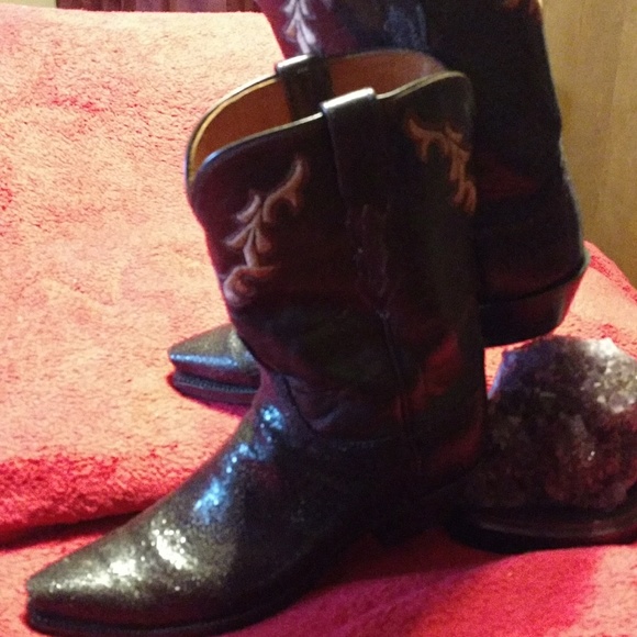 lucchese stingray